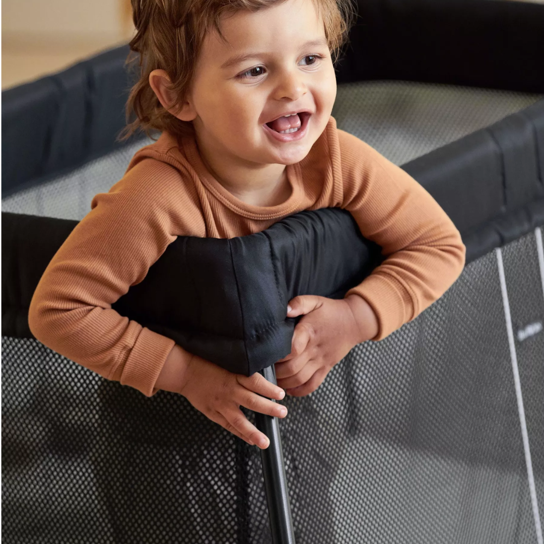 BABYBJÖRN Travel Cot Light | Black