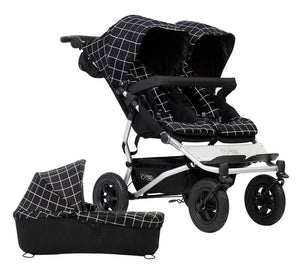 Double buggy outlet with carrycot