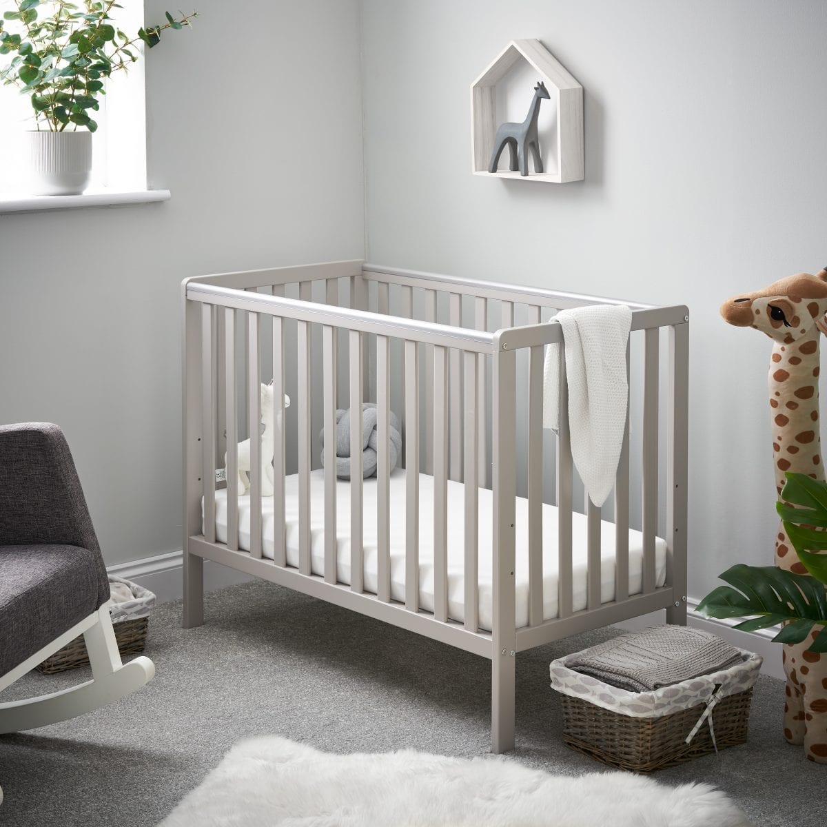 Obaby Bantam Space Saver Cot & Fibre Mattress- Warm Grey